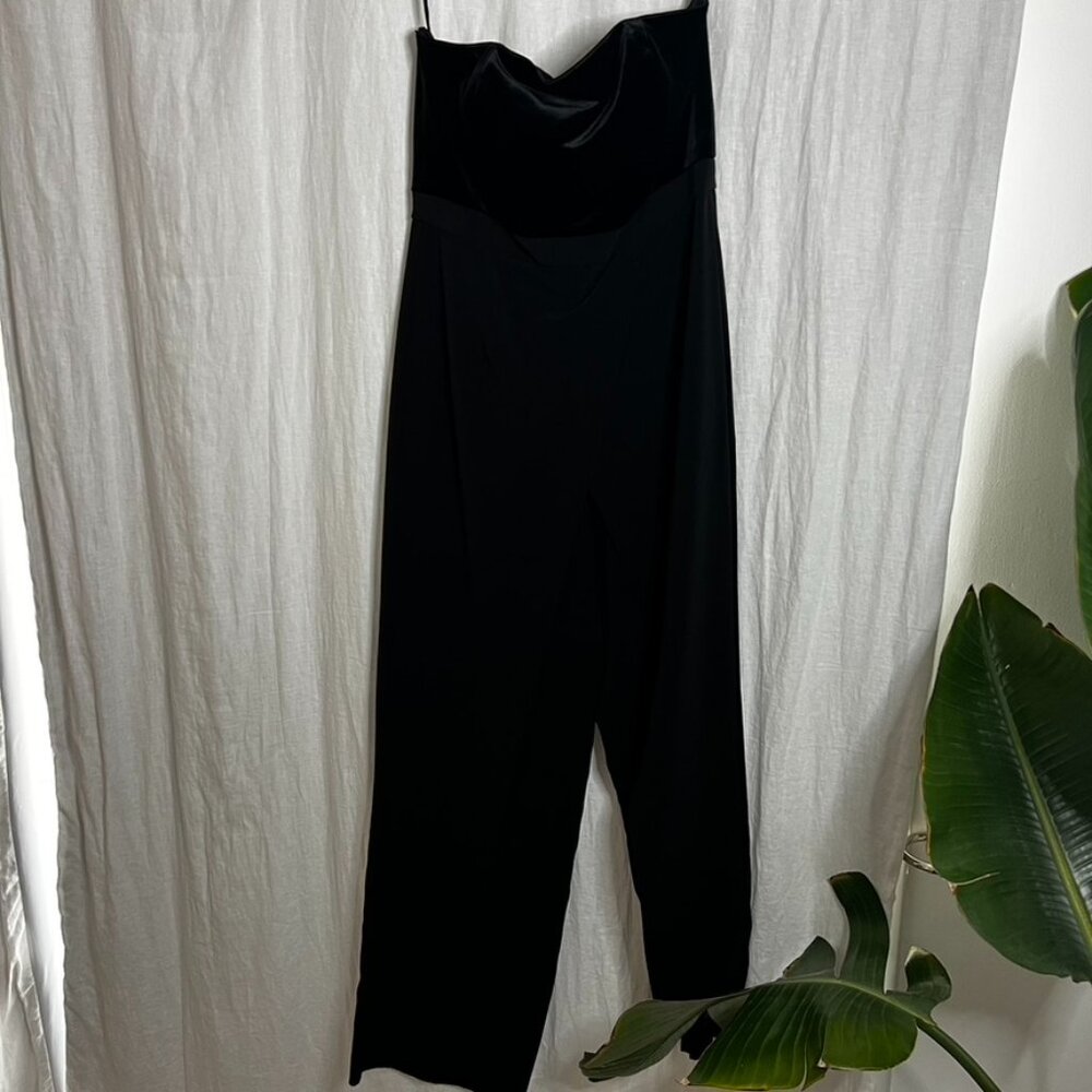 White house black market Convertible Black Strapless Velvet Bodice size 10